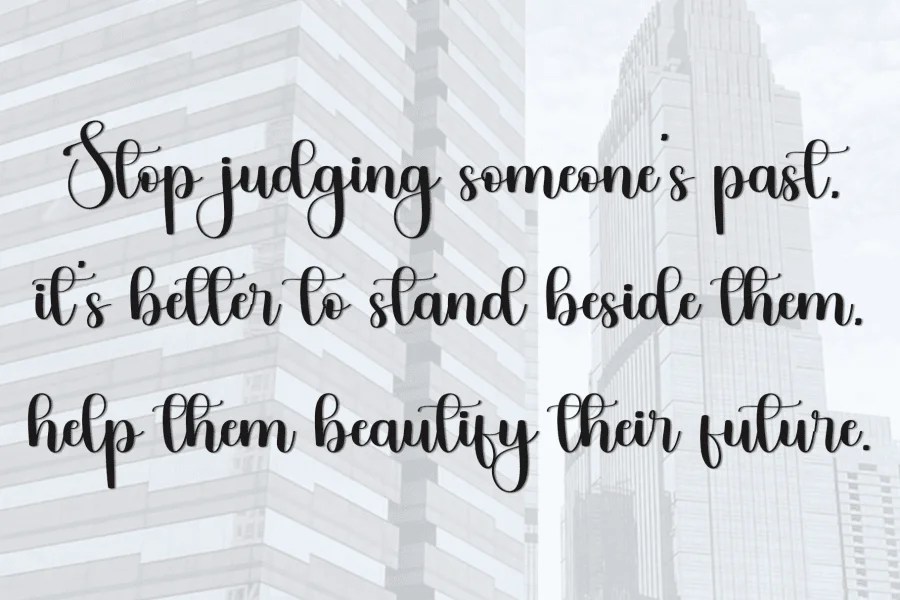 Brandenly Font preview 6