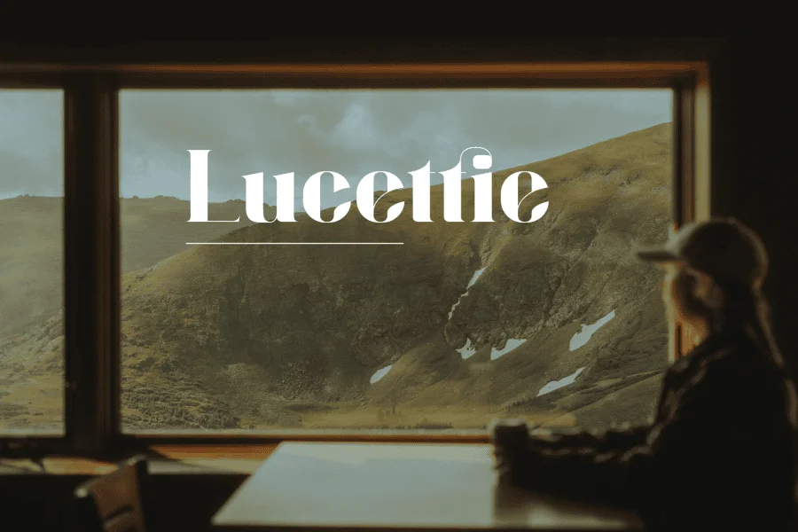 Capline Font preview 4