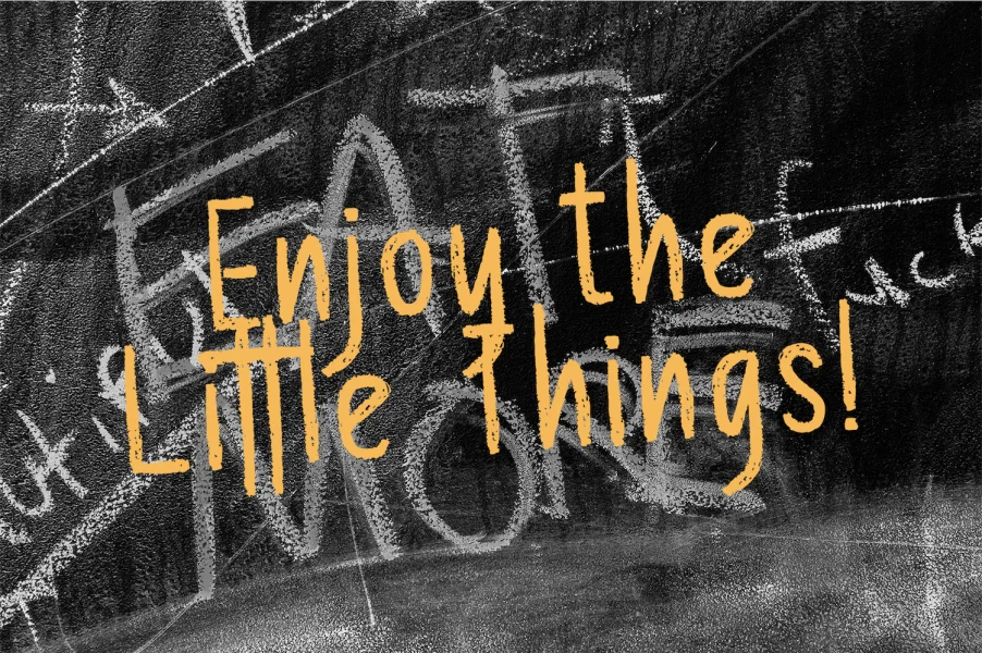 Chalk Board Font preview 7
