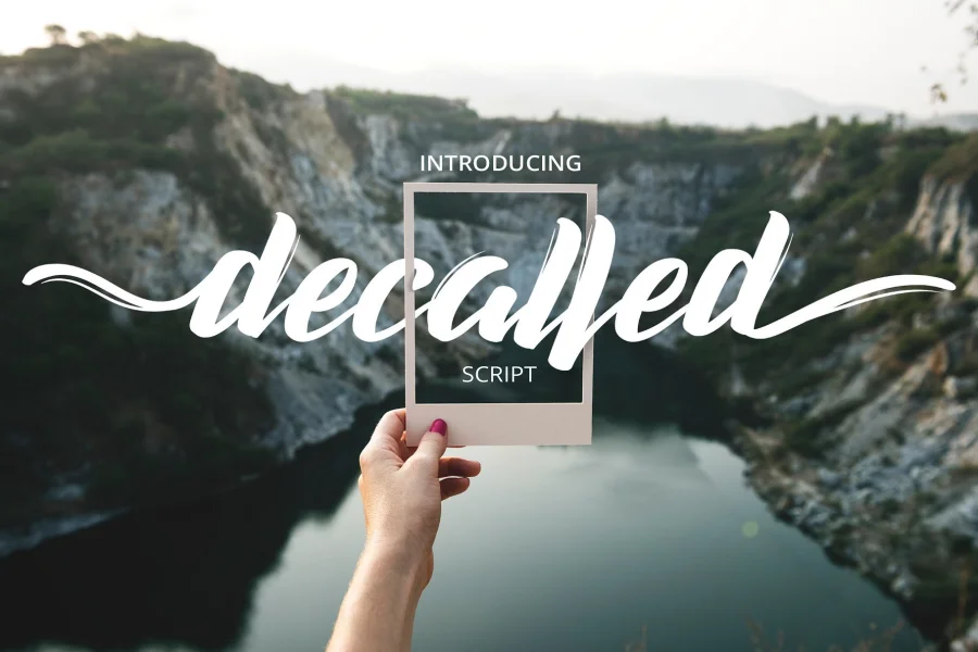 decalled script Font