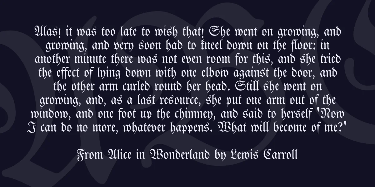 DS Luthersche Font Family preview 3