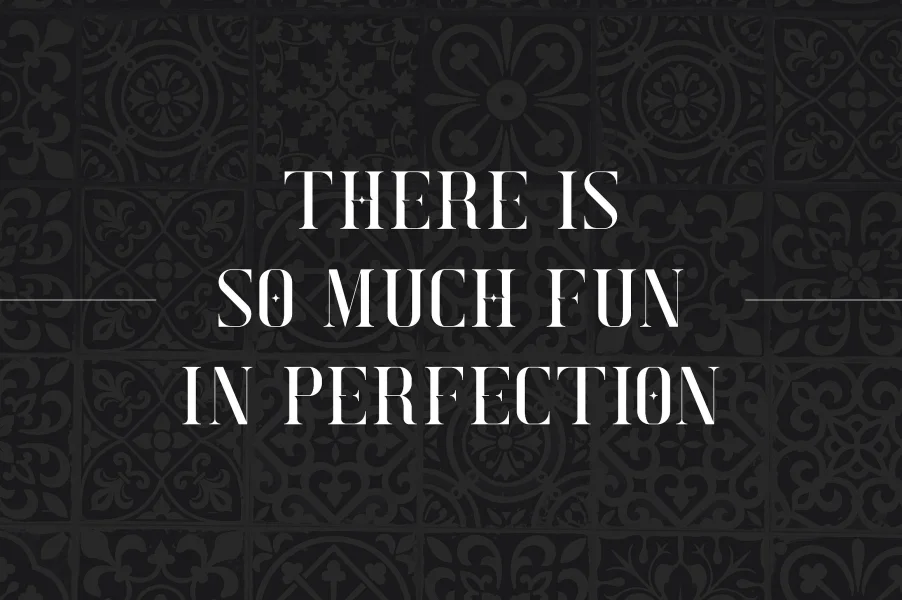 Exquisite Font preview 5