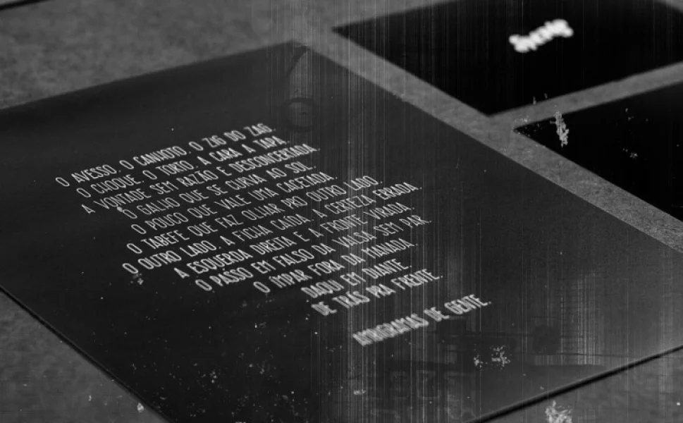 Frente H1 Font preview 4