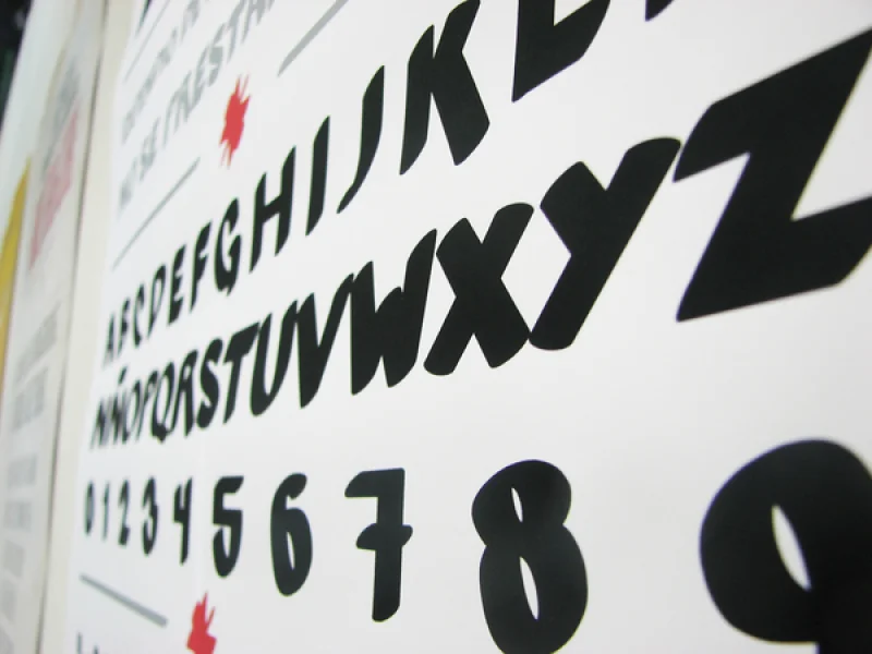Hetilica Font preview 5