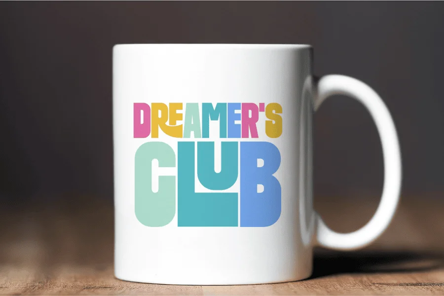 Playful Dreaming Font preview 5